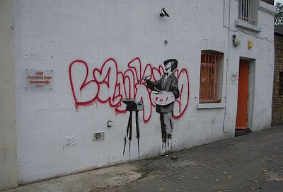 பேங்க்ஸி--வரைந்த "தெருவோர ஓவியங்கள்" - அட்டகாசமான ஓவியங்கள்... - Page 3 Banksy+Street+Art+Photos+%2824%29