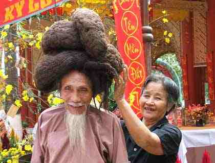 "The man with the Longest Hair in Vietnam - Amazing Photos... Amazing+Hairy+man+%283%29