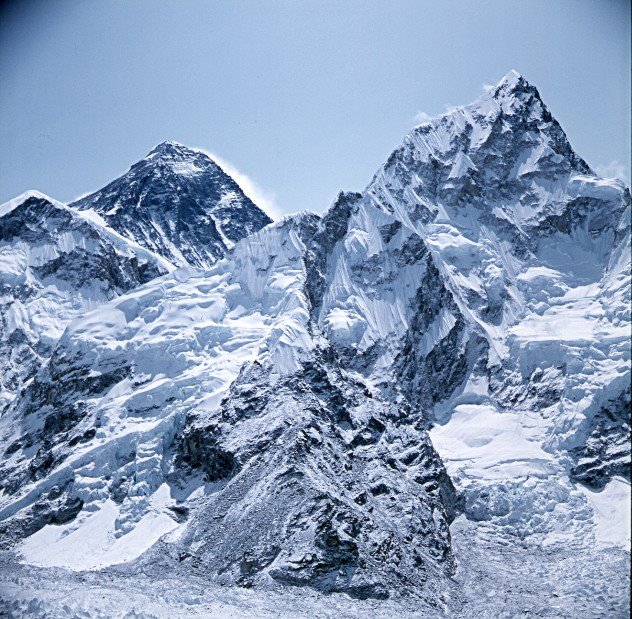[Himalaya_Khumbu_MountEverest_1982_3.jpg]