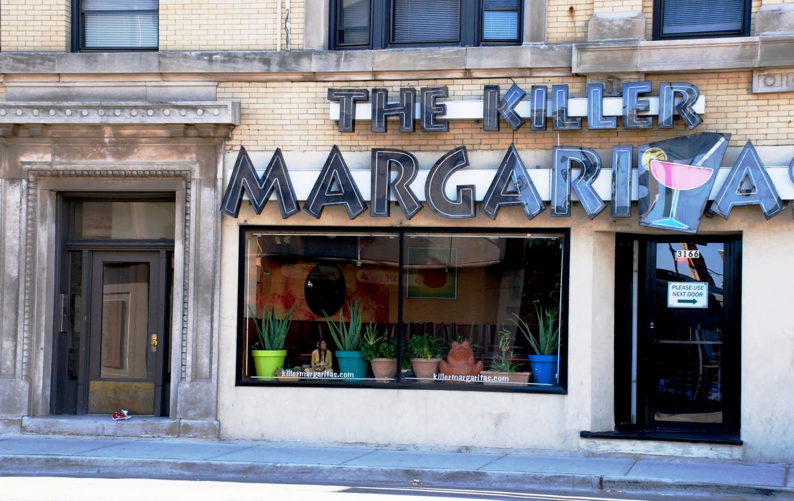 CupCakes and CrabLegs Killer Margaritas...And Other Signs Of Spring