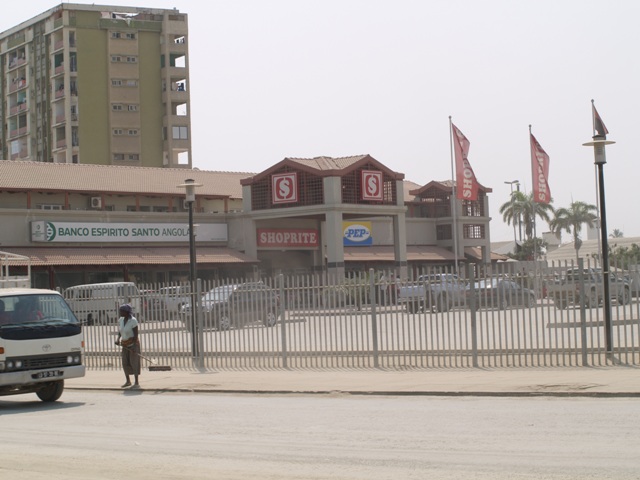 [P8051035.JPG]