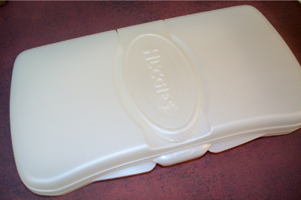 Crafting and Creativity wipes case... tutorial!