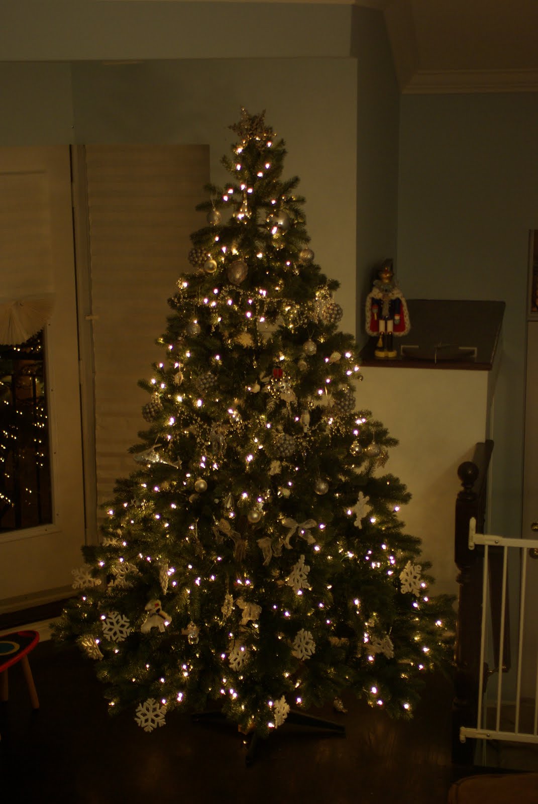 [Tree+09.JPG]