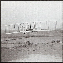 1903, the Wright brothers successfully airlifted their first plane.