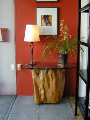 [zIndonesian-tree-trunk-conso.jpg]