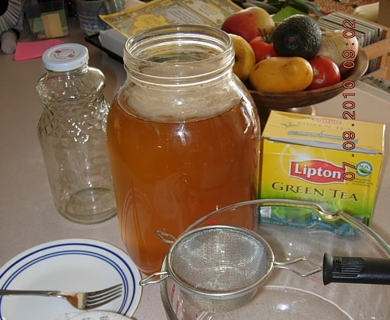 Fermenting in Utah Kombucha; Green tea plus!