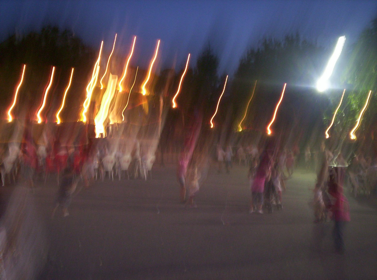 [arraialcombasjunho08+001.JPG]