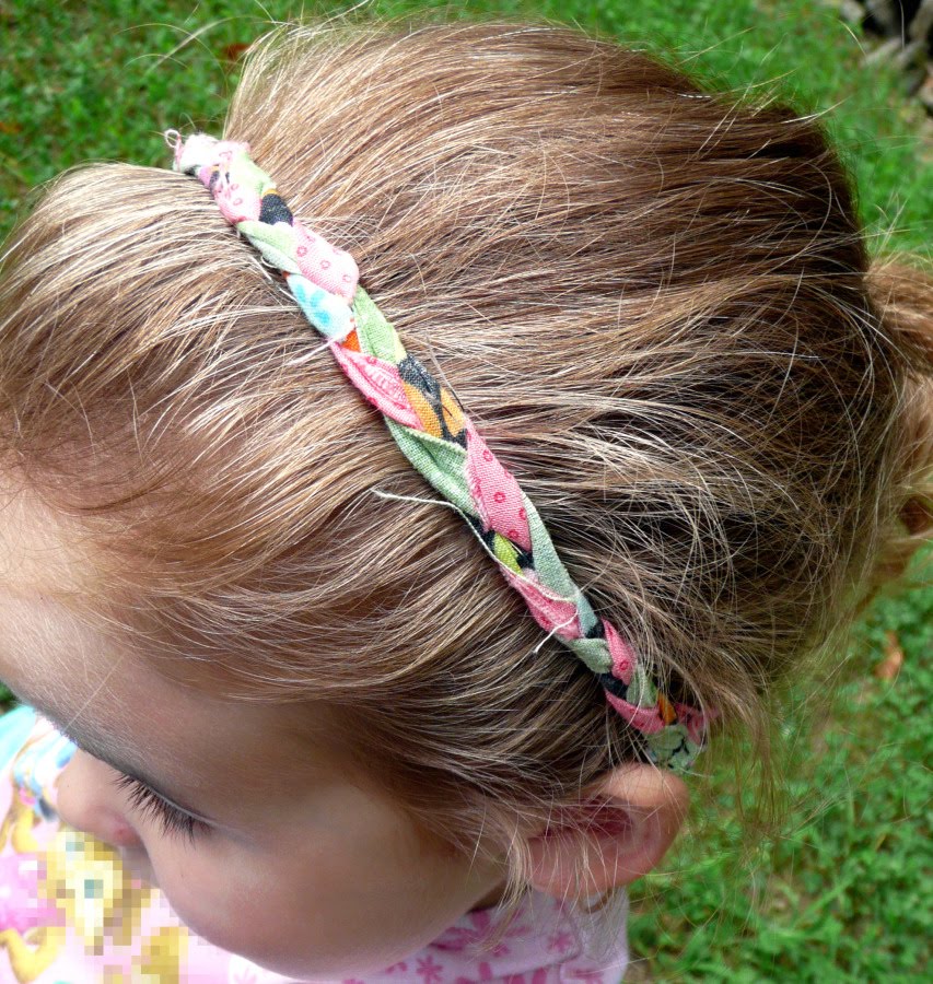 Gwenny Penny A backtoschool hair accessory