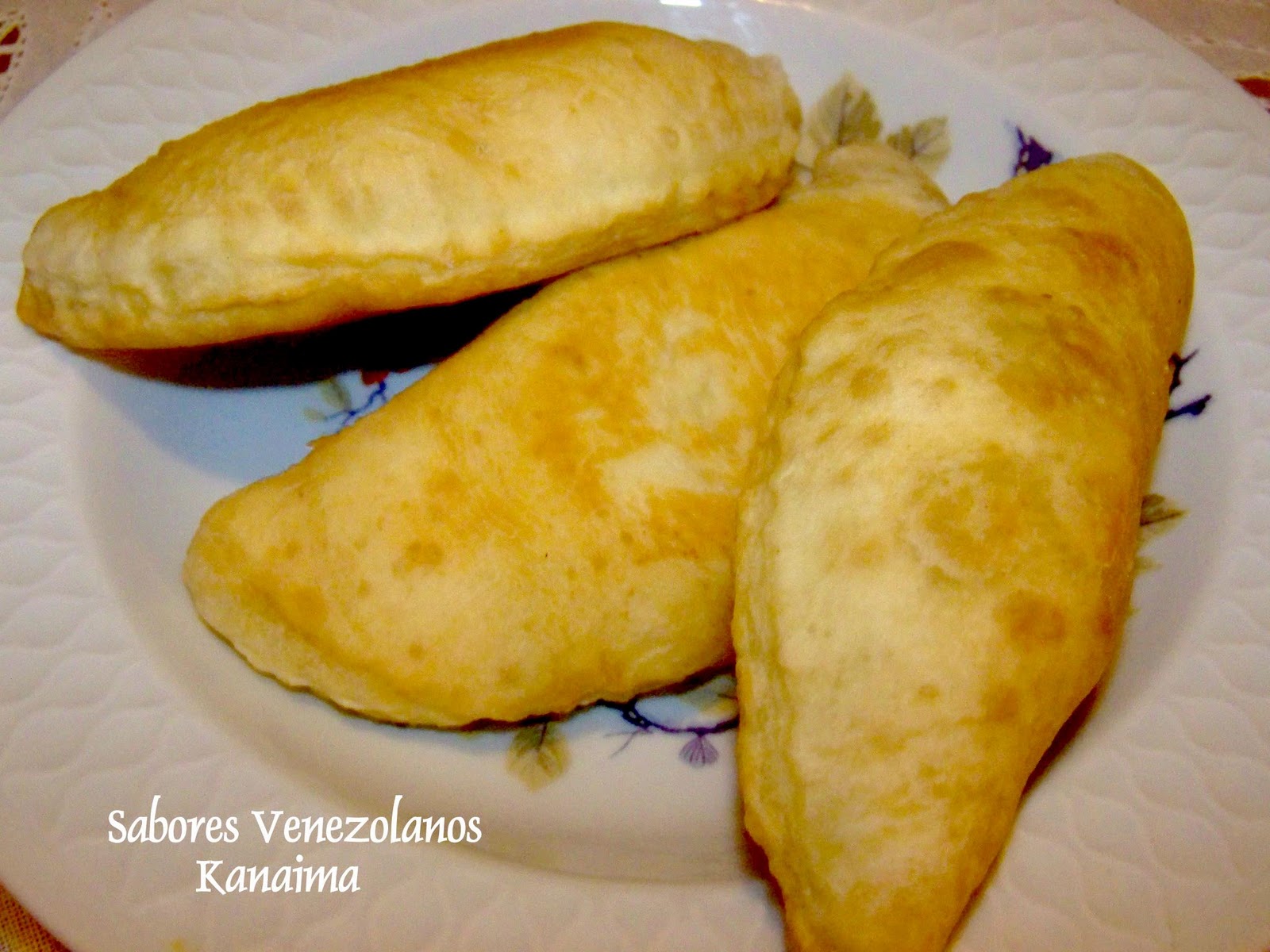 Sabores Venezolanos Pastelitos Andinos de carne con papas