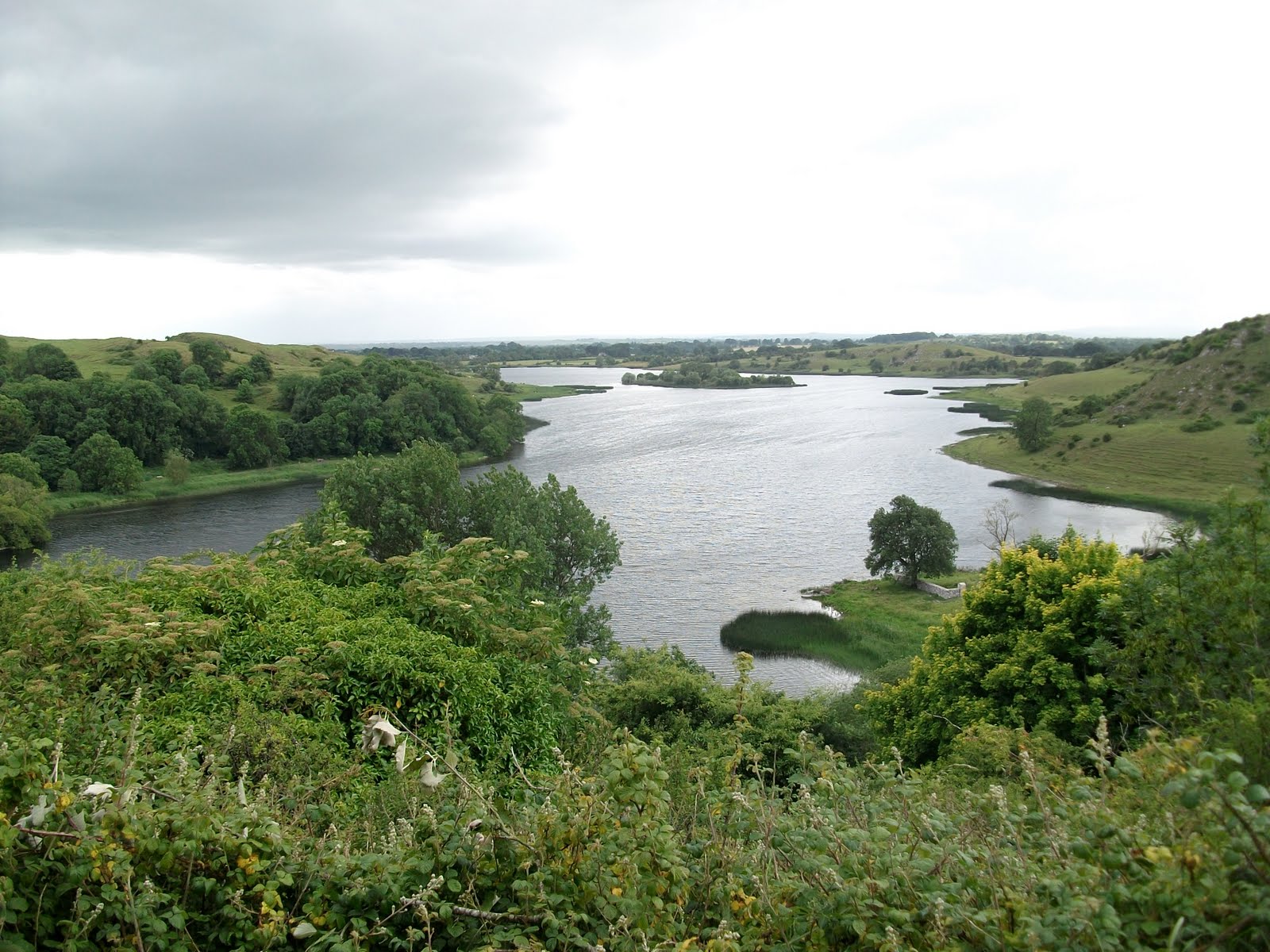 JicaroIreland Lough Gur, Co. Limerick, Ireland