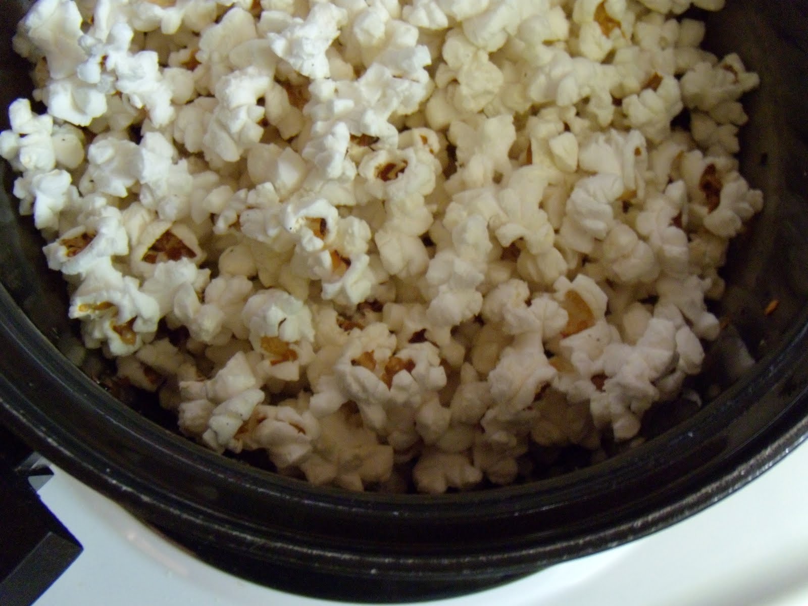 The Culinary Vampire Coconut red pepper popcorn