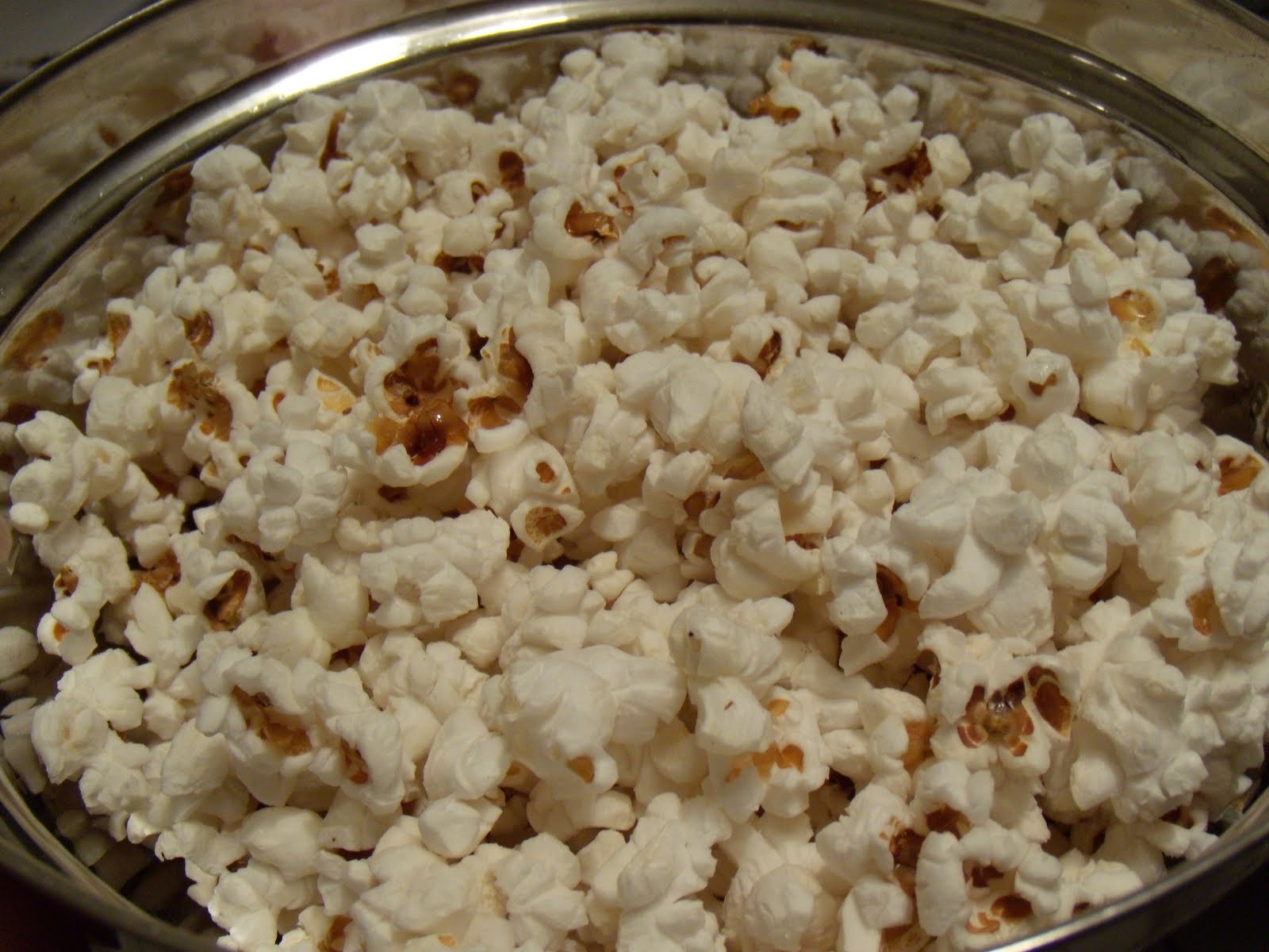The Culinary Vampire Coconut red pepper popcorn