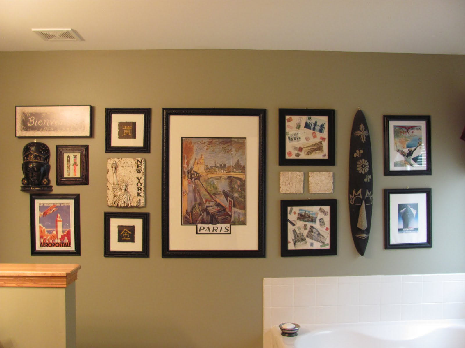 Header Using Travel Souvenirs in Decorating