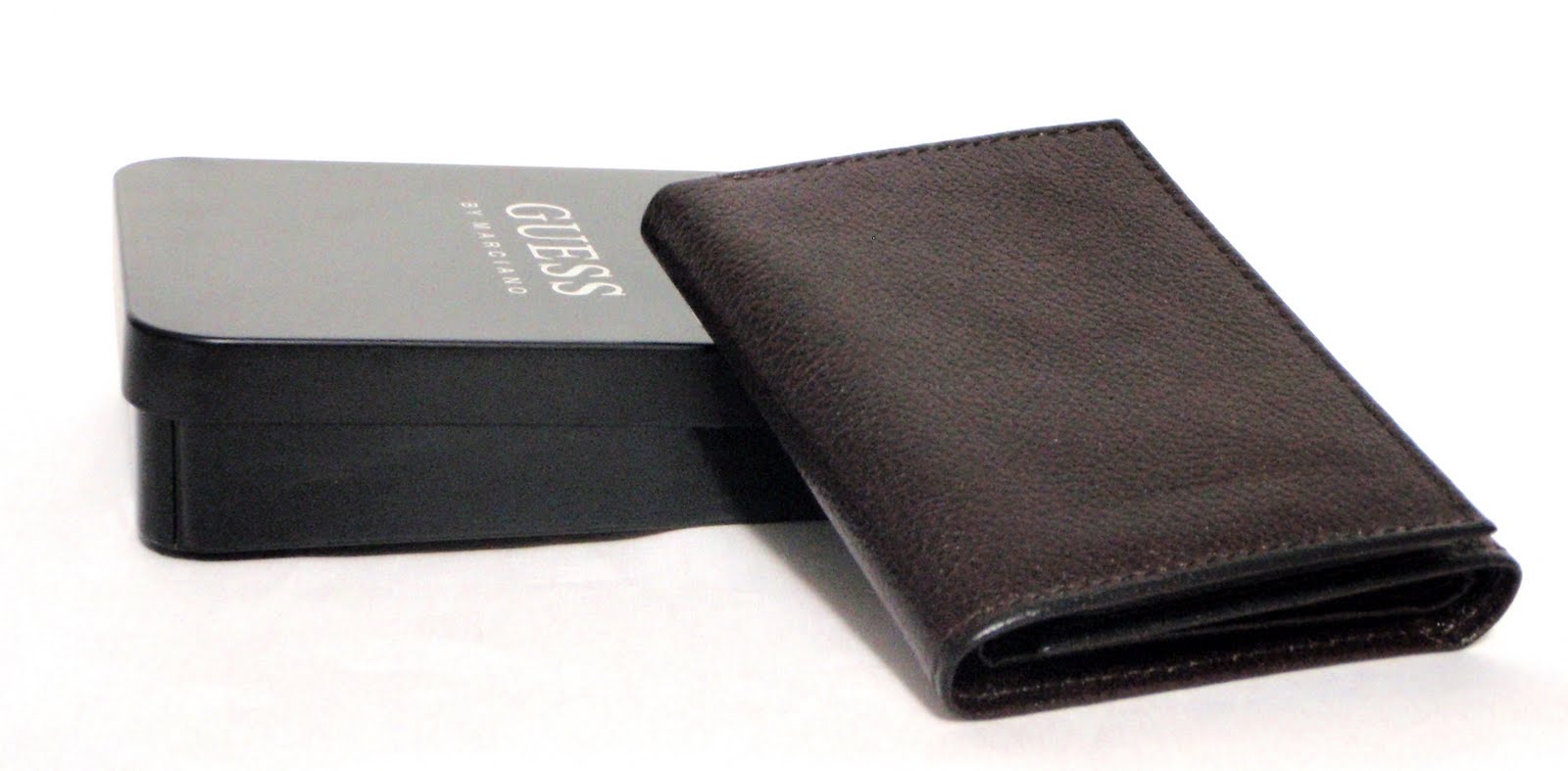 Boutique Malaysia GUESS BY MARCIANO MENS TRIFOLD WALLET