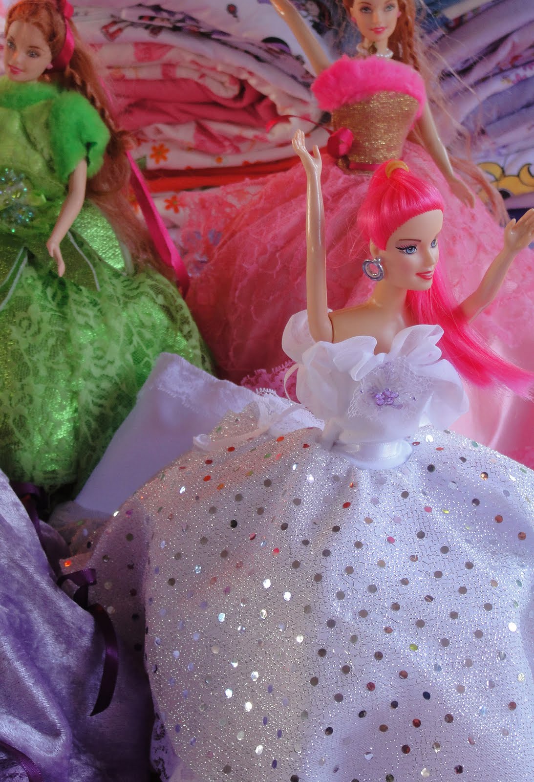 [barbie3.jpg]