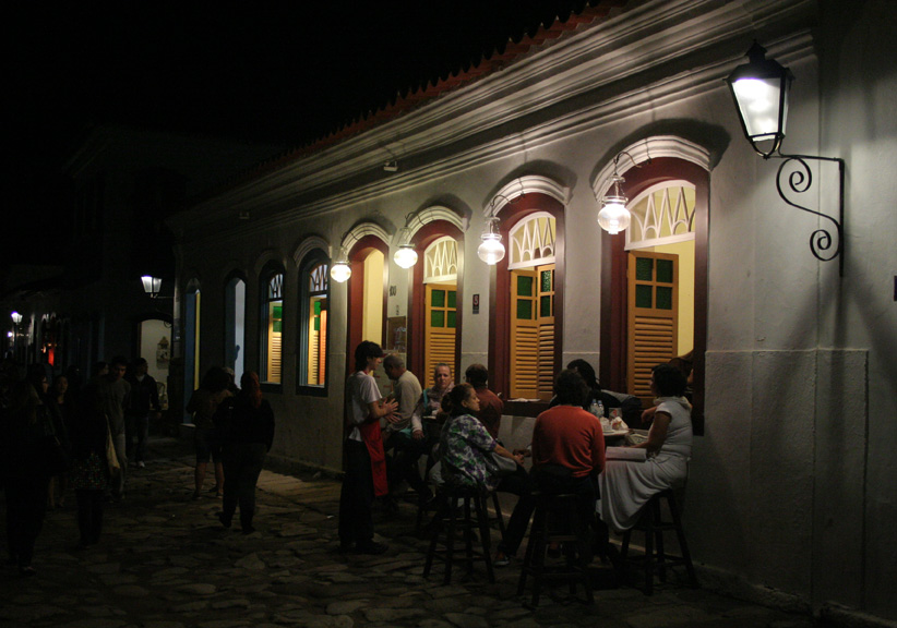 [paraty004ruaNet.jpg]
