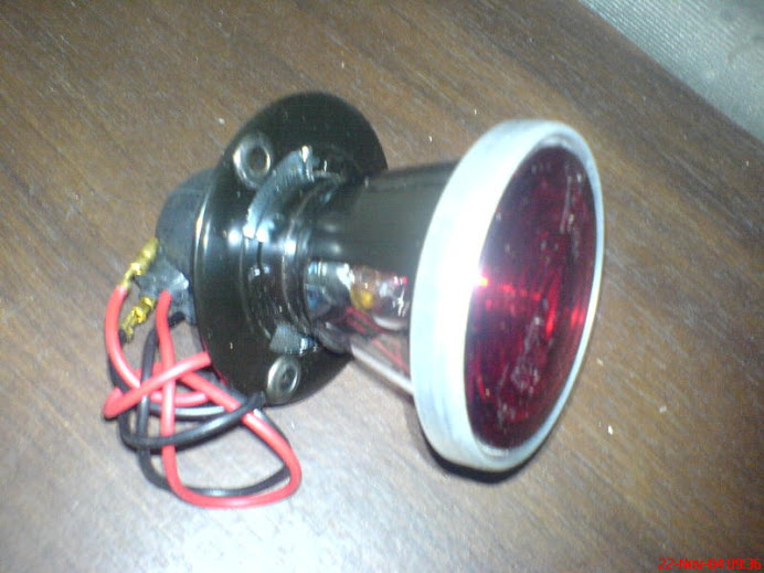 lampu belakang model 1930an