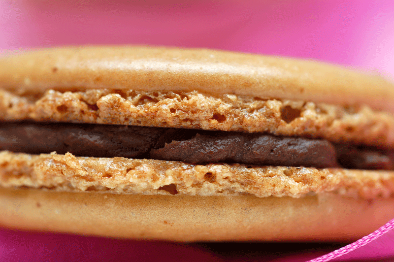 [DB-Macarons-2.gif]