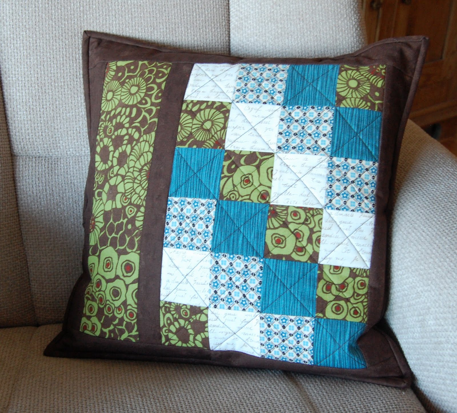 Trines hobbyblogg Nye sofaputer og nytt pennal