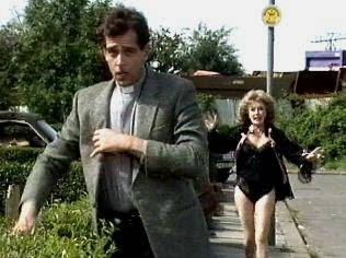 Keeping up appearances British Sitcoms: Keeping up Appearances…or at Least Trying to