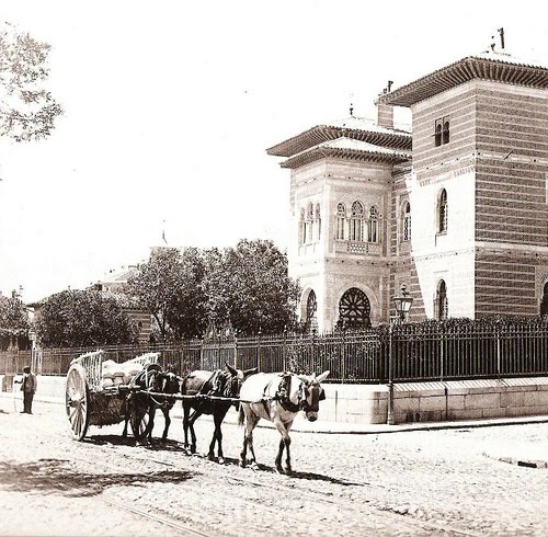 El Madrid de los Borbones (III): Paseo del Prado y Puerta de Alcalá Palacio+Xifr%C3%A9,++1890.