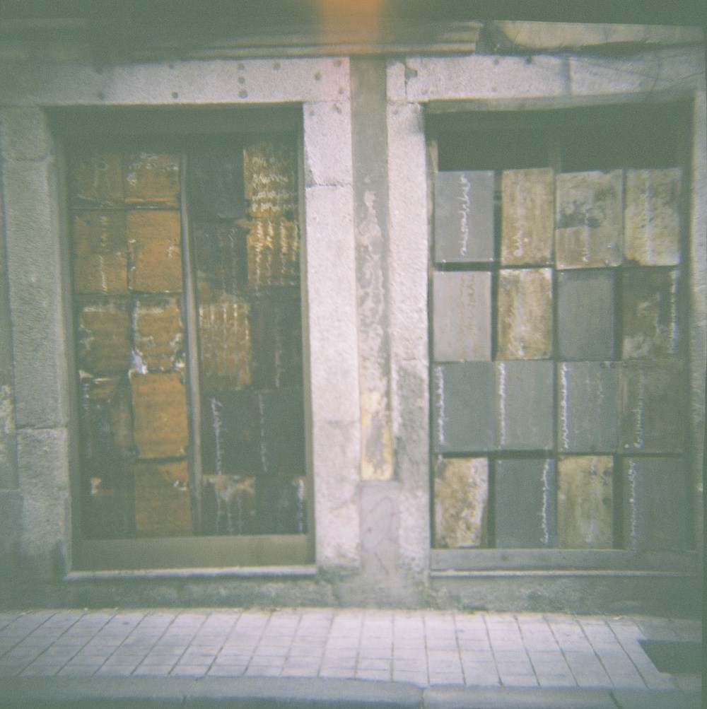 [000002.JPG]