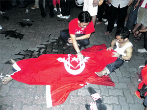 Gambar Penyokong Kelantan Meninggal Dunia Selepas Menonton Bola!