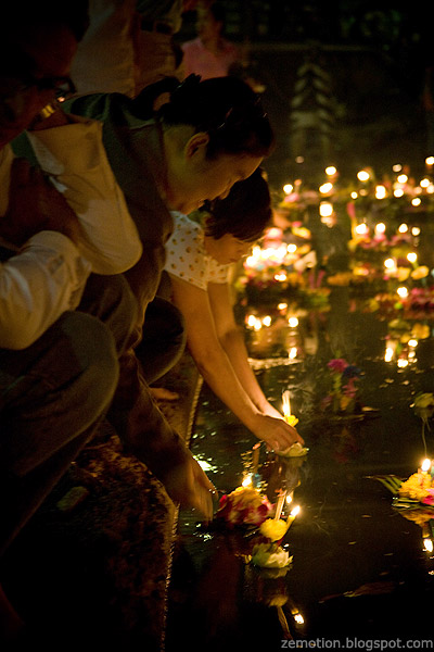 [krathong5.jpg]