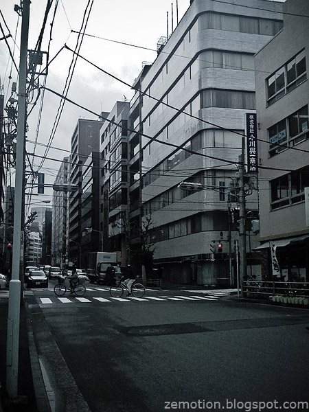 [tokyo4.jpg]