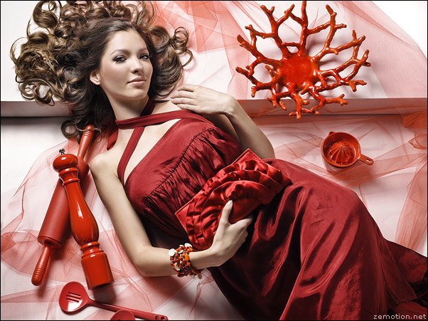 [smitten_april-deco_red.jpg]