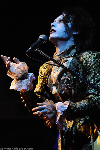 [rose-de-reficul-et-guiggles.jpg]