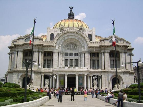 [Palacio_de_las_Bellas_Artes_Mexico_City.jpg]