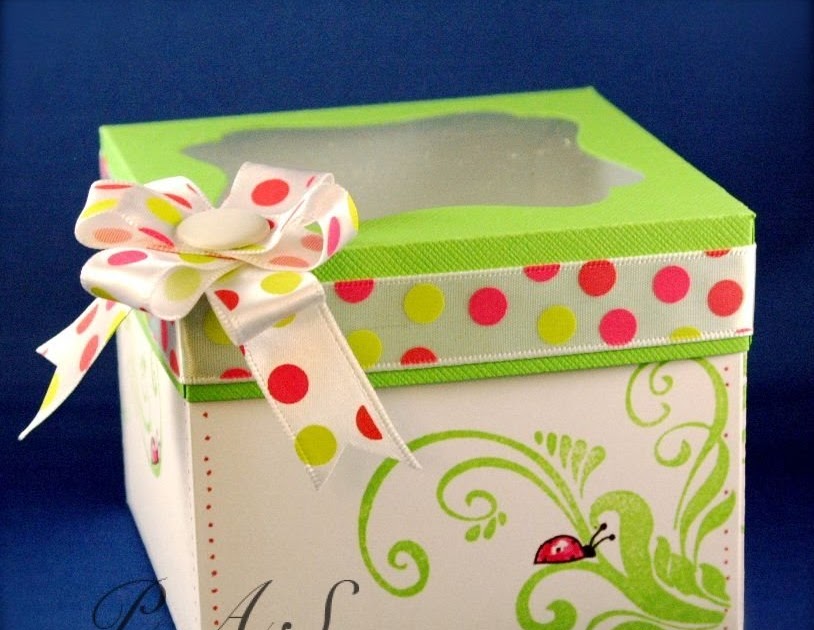 paper askew studio A cupcake box