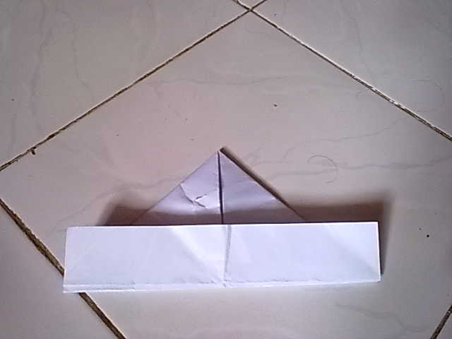 TRISATYA DEWANDARU CARA MEMBUAT PERAHU DARI KERTAS