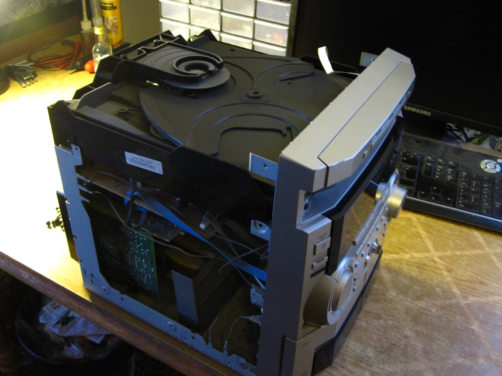 Mechadrake's Philips stereo repair