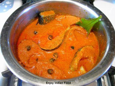 கேரளத்து மீன் குழம்பு. Fish+curry