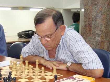 Raffael Chess - Já jogou de PRETAS contra o Chess Titans