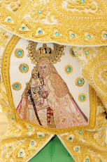 VIRGEN EN CAPOTE DE PASEO