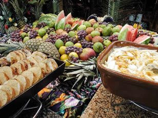 Alimentação básica terceirizada Alimentação básica, porém de alta qualidade e valor nutritivo, que as crianças têm direito graças a terceirização da merenda escolar em São Paulo.