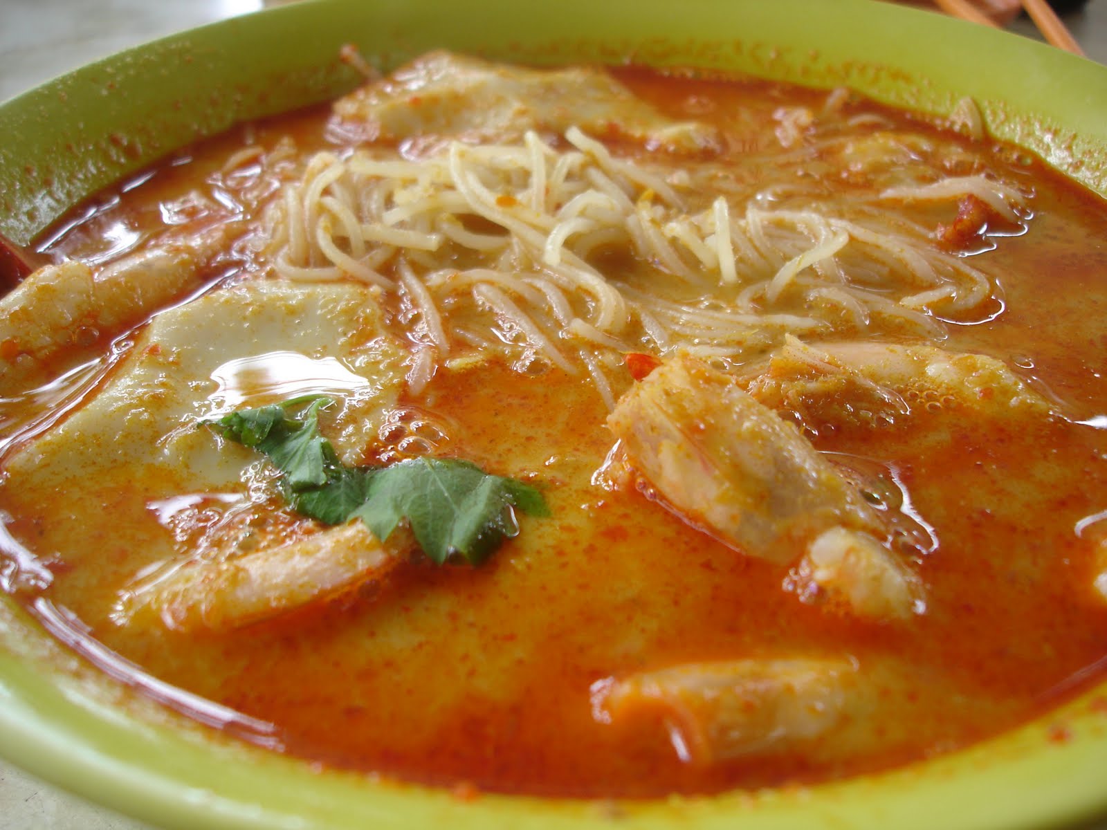 Sumantri Wan Wan Mee Hoon Tom yam is delicious by Sumantri