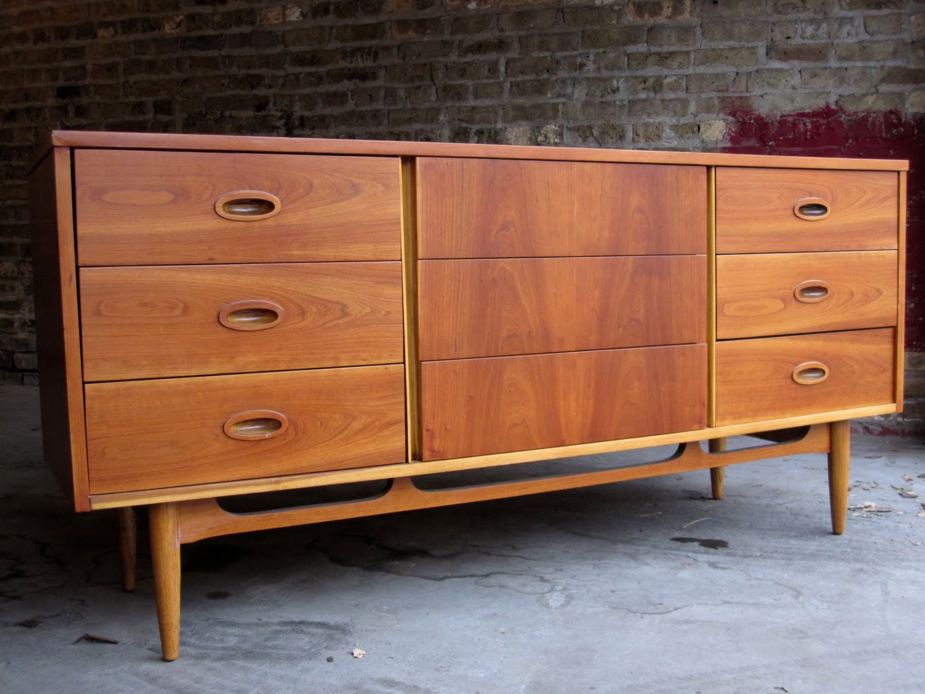 Mid Century Modern Chicago dixie credenza_