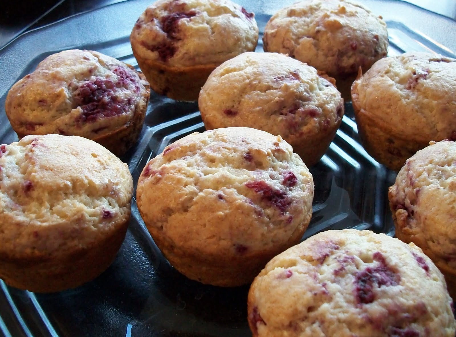 The Farm Girl Recipes Raspberry Sourcream Muffins