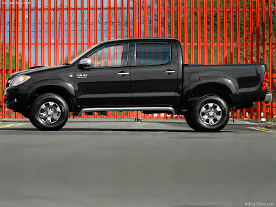 2009 Toyota Hilux High Power PICTURES