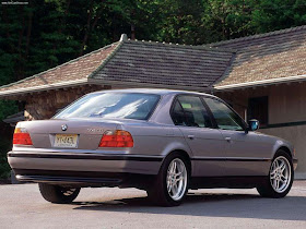Bmw 740. Bmw 740i E38.