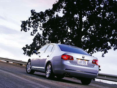 Subaru Outback 2.5 I 30r. 2006 Volkswagen Jetta 2.5
