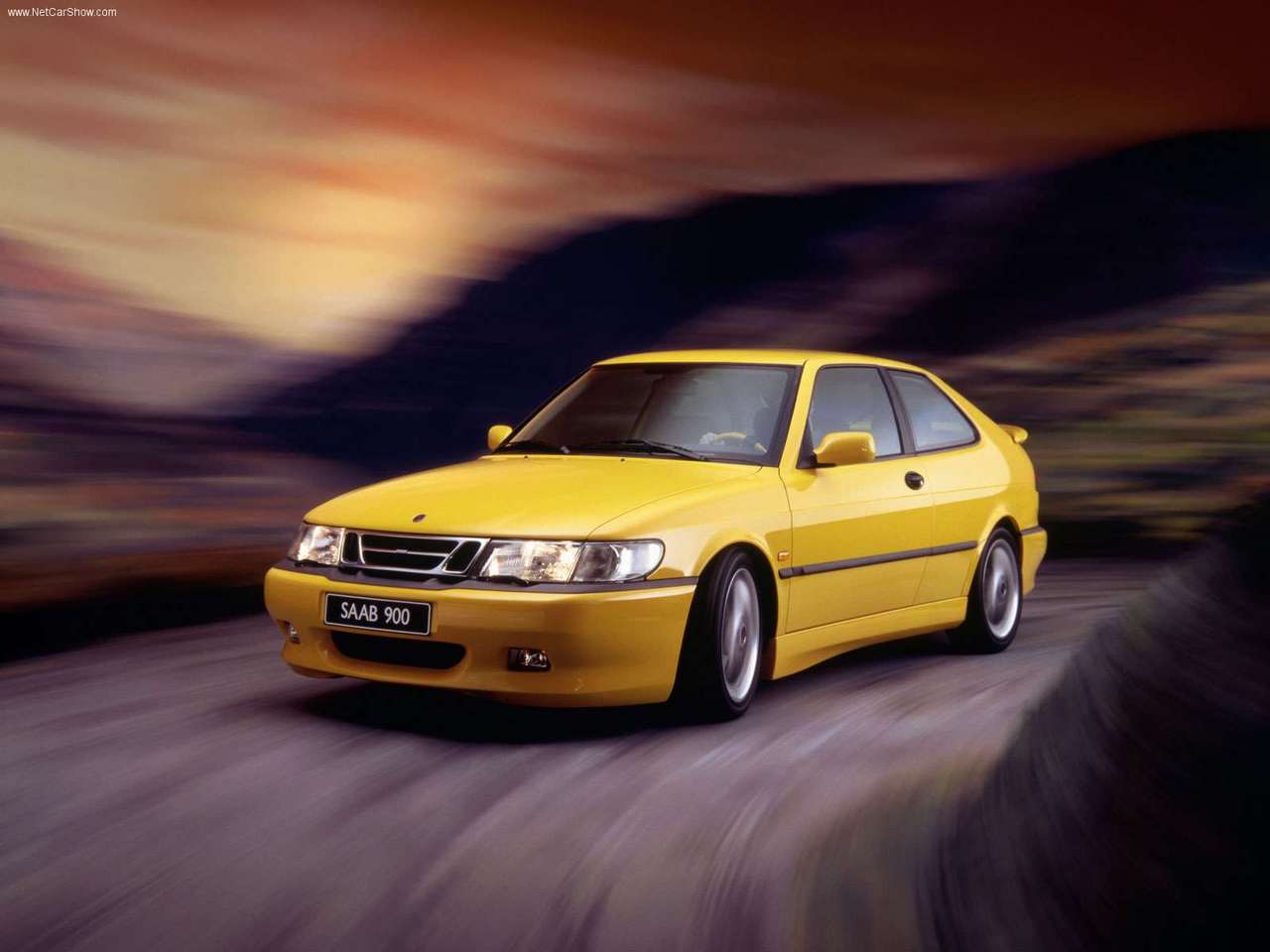 [Saab-900_Coupe_1997_1280x960_wallpaper_01.jpg]