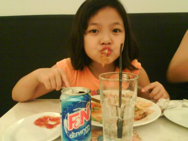 [DSC05103.JPG]