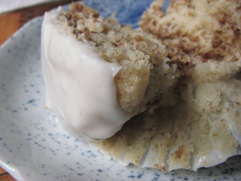 Heidi Bakes Cracklin Oat Bran Apple Muffins