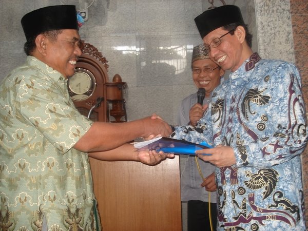 Penyerahan Cinderamata