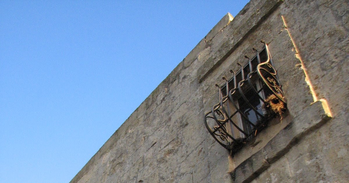 Malta daily photo Pregnant windows...